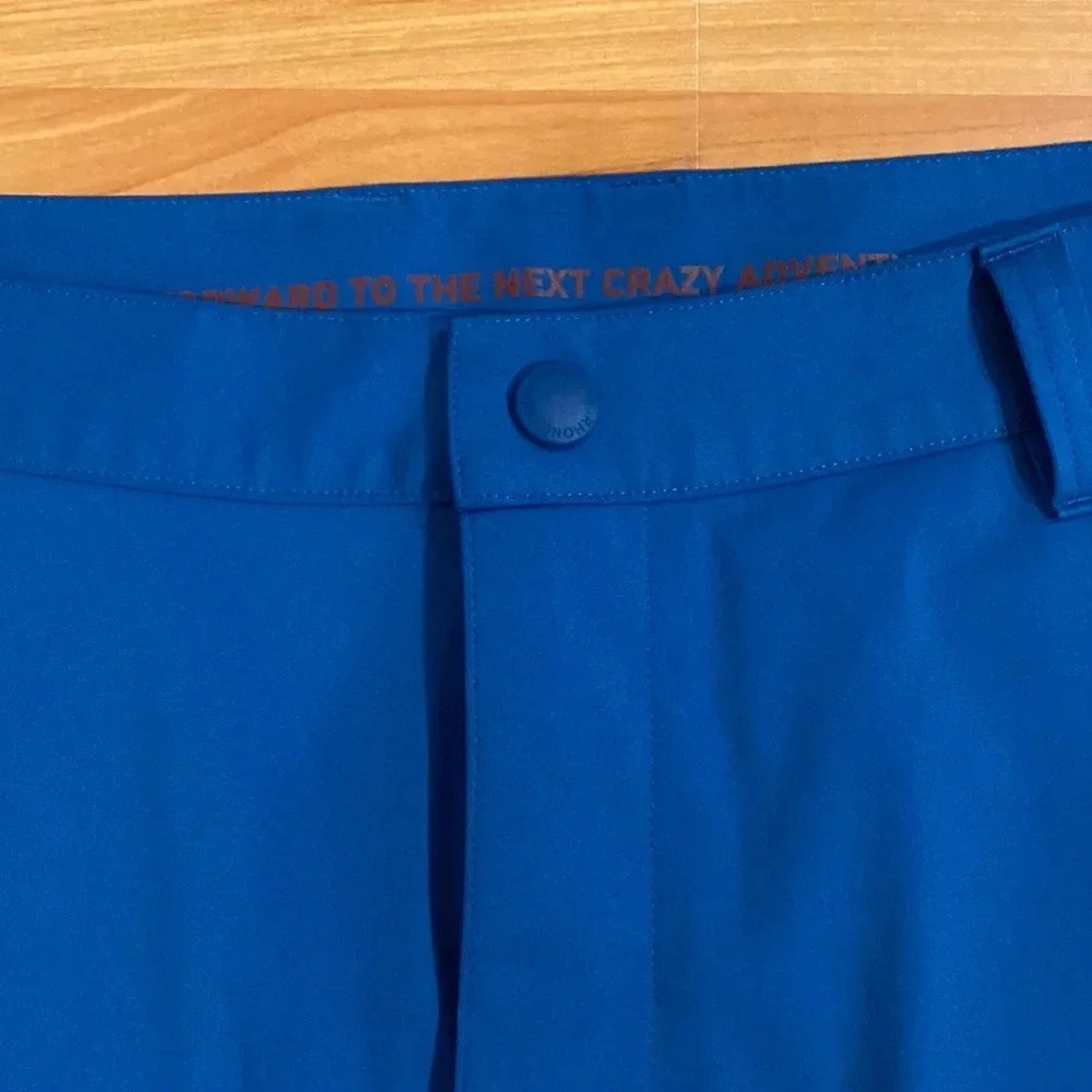 RHONe 7" COMMUTER SHORT
Lifestyle Shorts with Stretch in Vallarta Blue - Picture 5 of 7